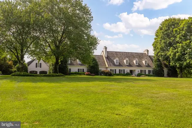 11101 Piney Meetinghouse Rd, Potomac