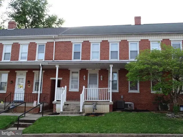 3266 Broad St, Emigsville