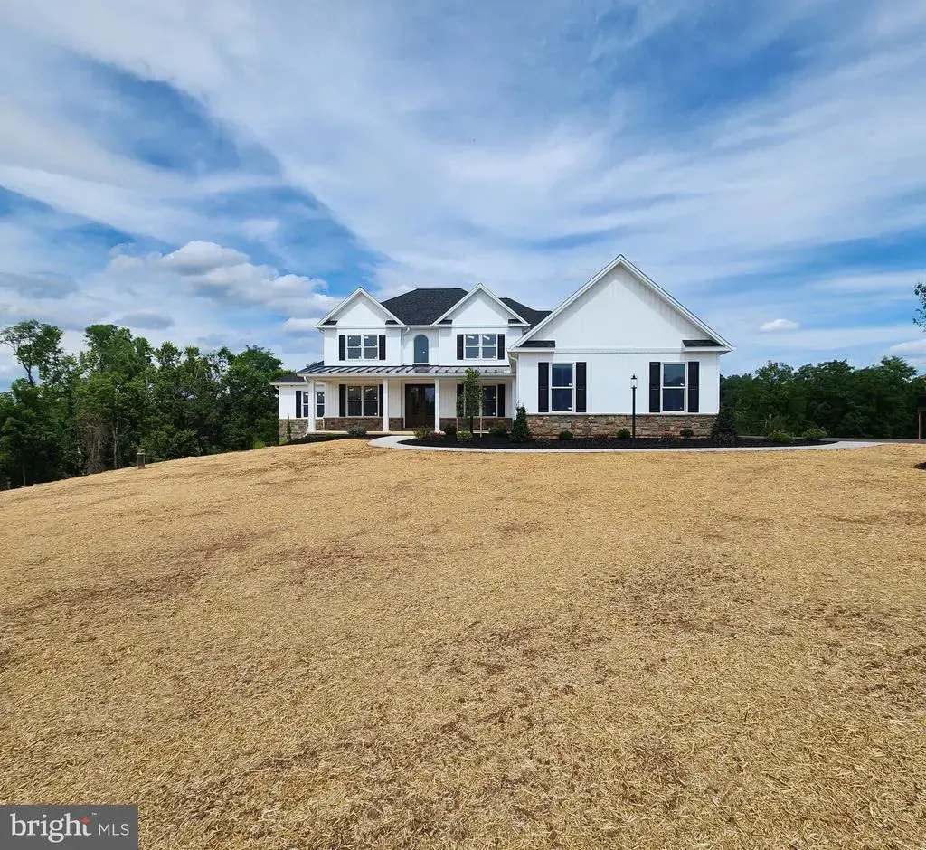 406 Willow Oak Dr, LEWISBERRY