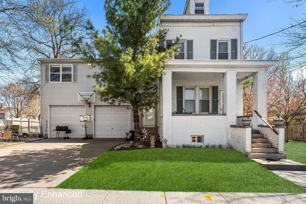 16 Volusia Ave, HAMILTON