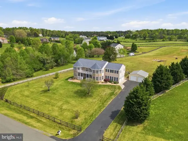 51 Equestrian Dr, Stafford