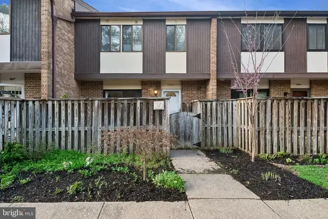 10 Pine Bark Ct #10, Cockeysville