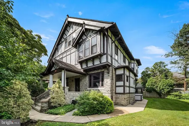 454 Forrest Ave, Drexel Hill
