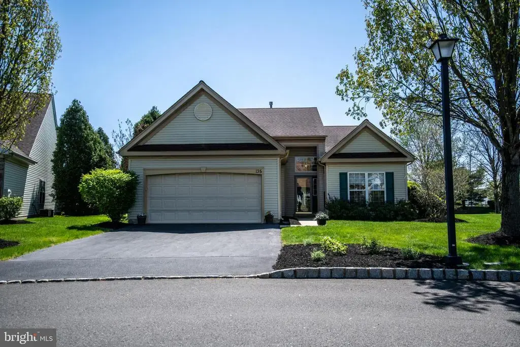 135 S Founders Ct, WARRINGTON