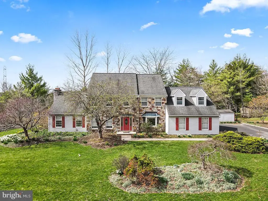 375 Sentinel Ave, NEWTOWN