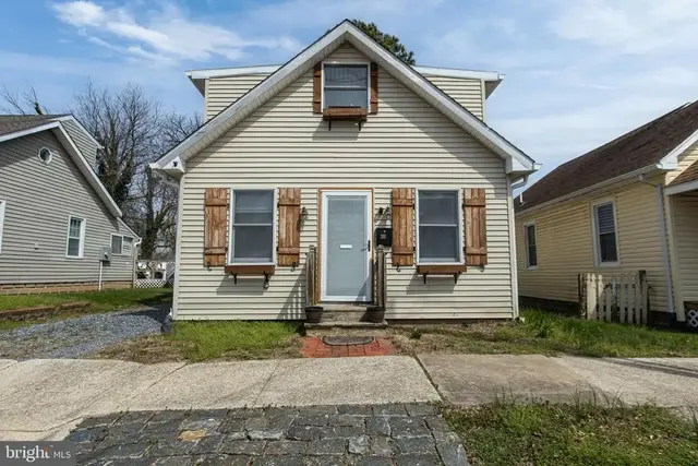 311 N New St, Dover