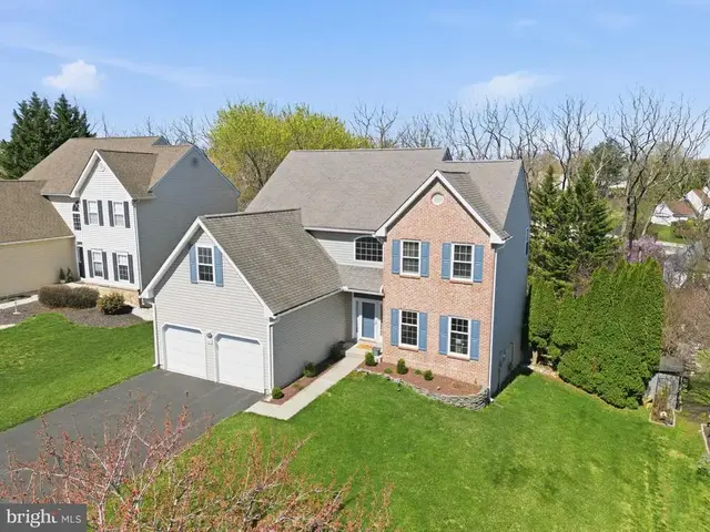 472 Haystack Dr, Newark