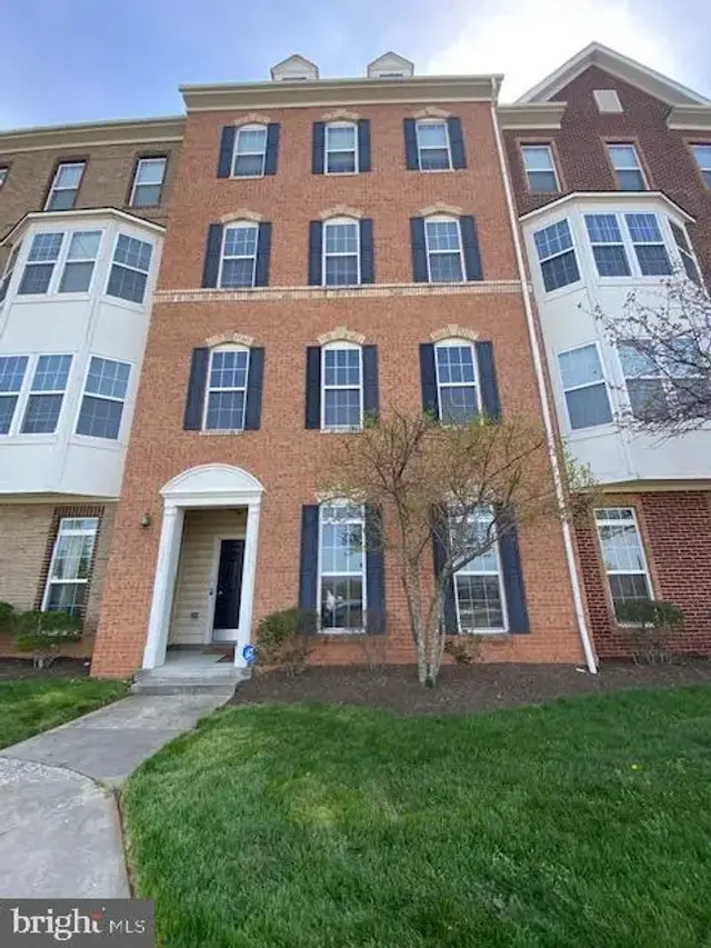 9461 Stonewall Rd, Manassas