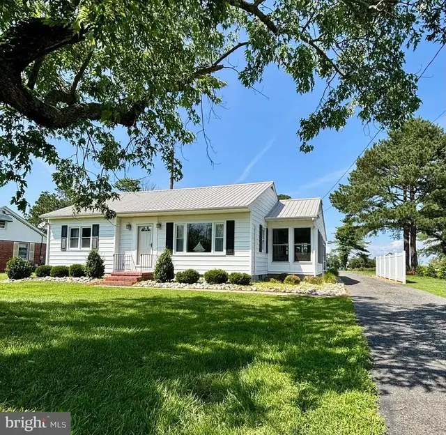1240 Hudson Rd, Cambridge