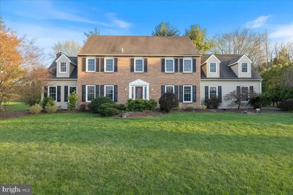 73 Brookside Dr, SOUTHAMPTON