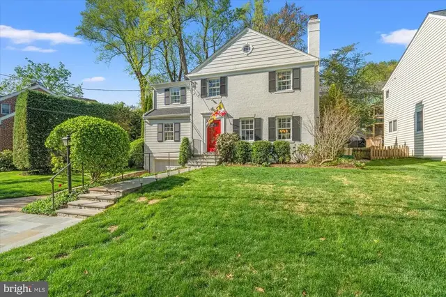 5104 Nahant St, Bethesda
