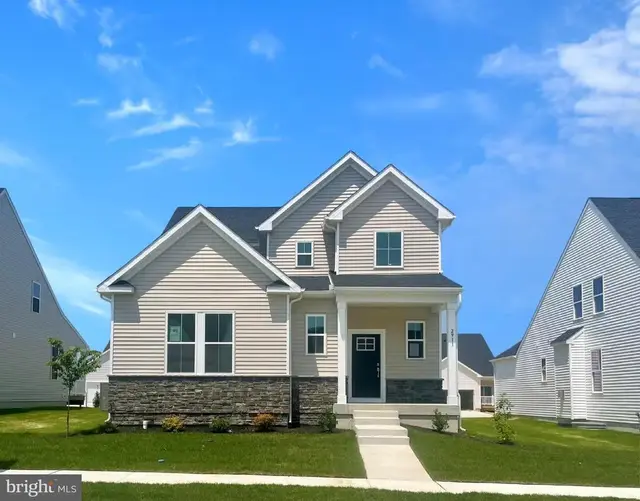 2212 Winchelsea Pkwy, Middletown