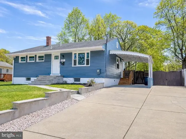 4902 91st Pl, Lanham