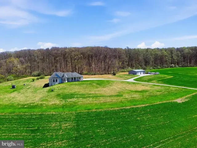 5303 Stambaugh Rd, Spring Grove