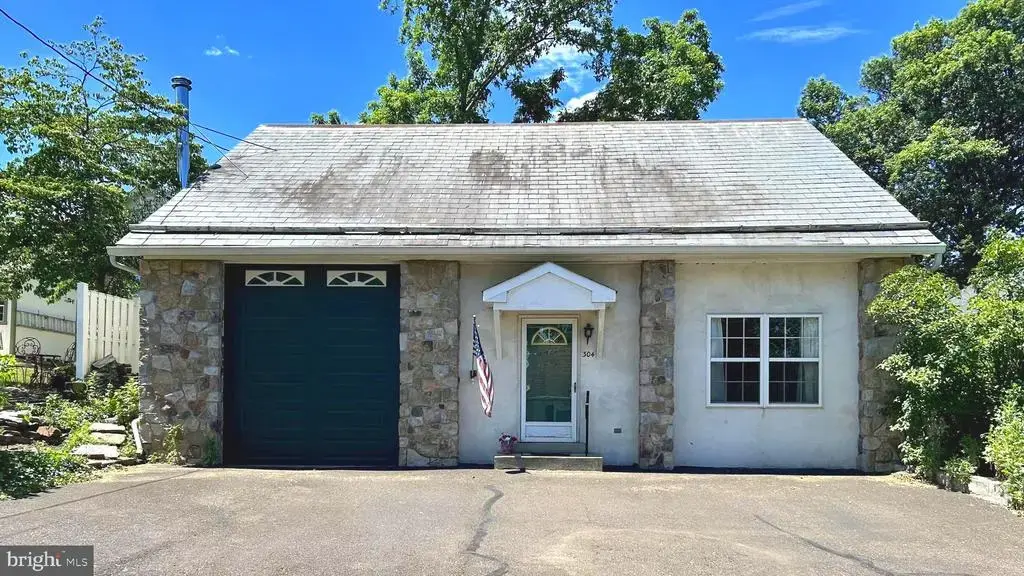 304 W Spruce St, PERKASIE