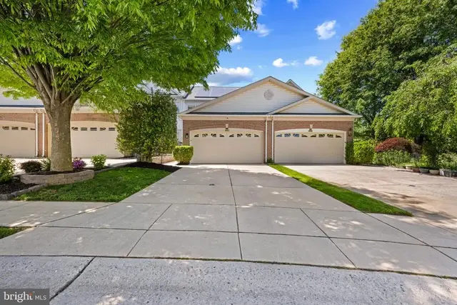 10702 Hillingdon Rd, Woodstock
