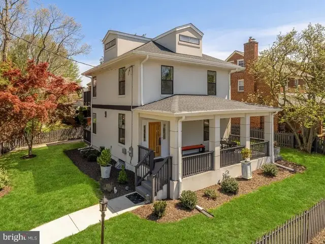 3009 17th St Ne, Washington