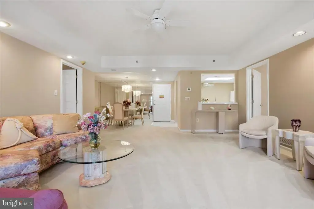 6208 Centennial Sta, WARMINSTER