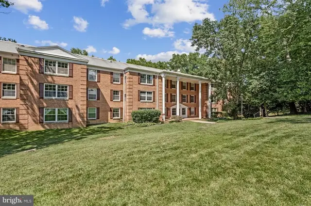7640 Provincial Dr #110, Mclean