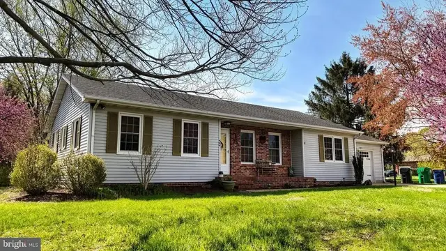 52 Delshire Dr, Dover