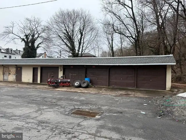 232 S Diamond St, Shamokin