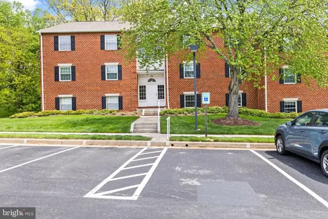 102 Castletown Rd #102, Lutherville Timonium
