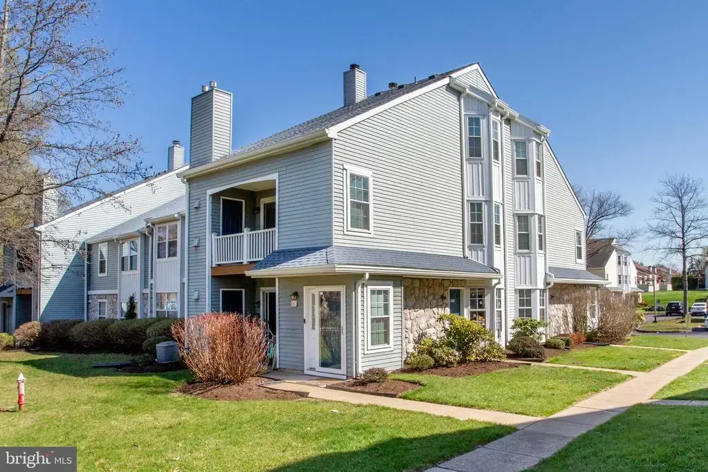 5017 Hopkins Ct, SOUTHAMPTON