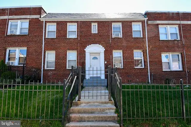 1431 Holbrook St Ne, Washington