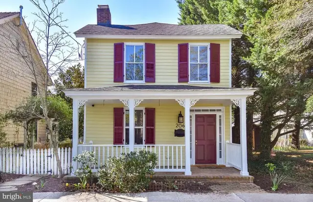 206 South St, Easton