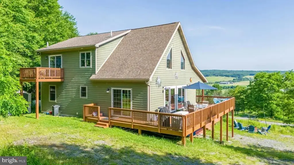 208 Smiley Face Ln, MC HENRY