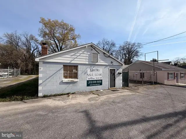 15 Woodside Ave, Thurmont
