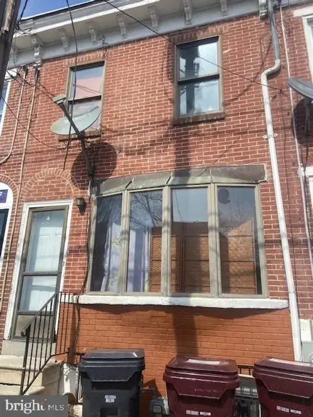 419 E 9th St, Wilmington
