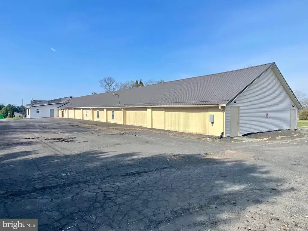 649 Gravel Pike, EAST GREENVILLE