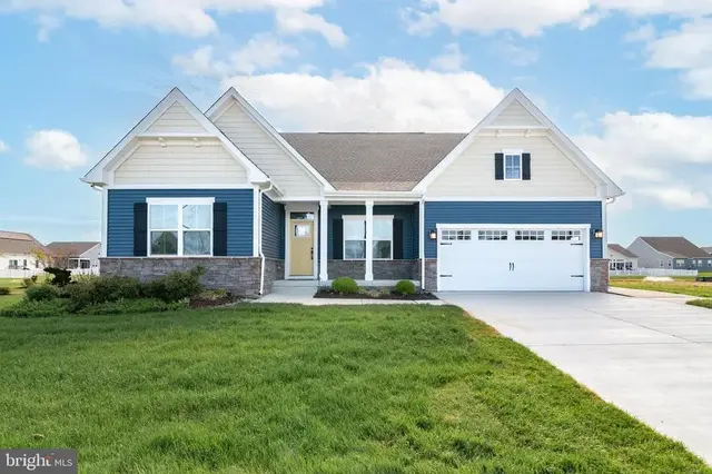 30207 Snug Berth Dr, Lewes