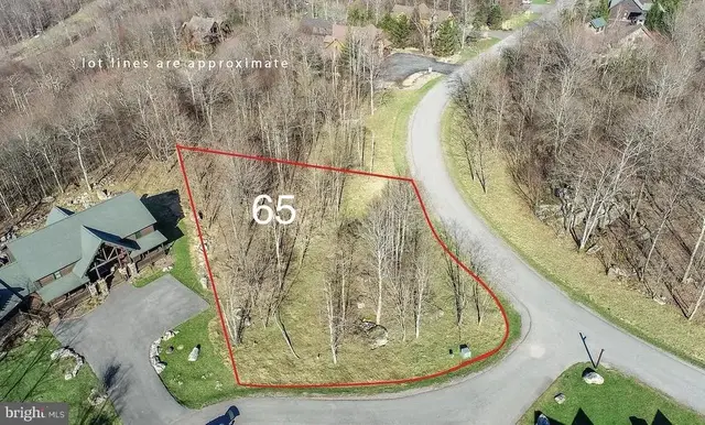 65 Camp Cir, Mc Henry