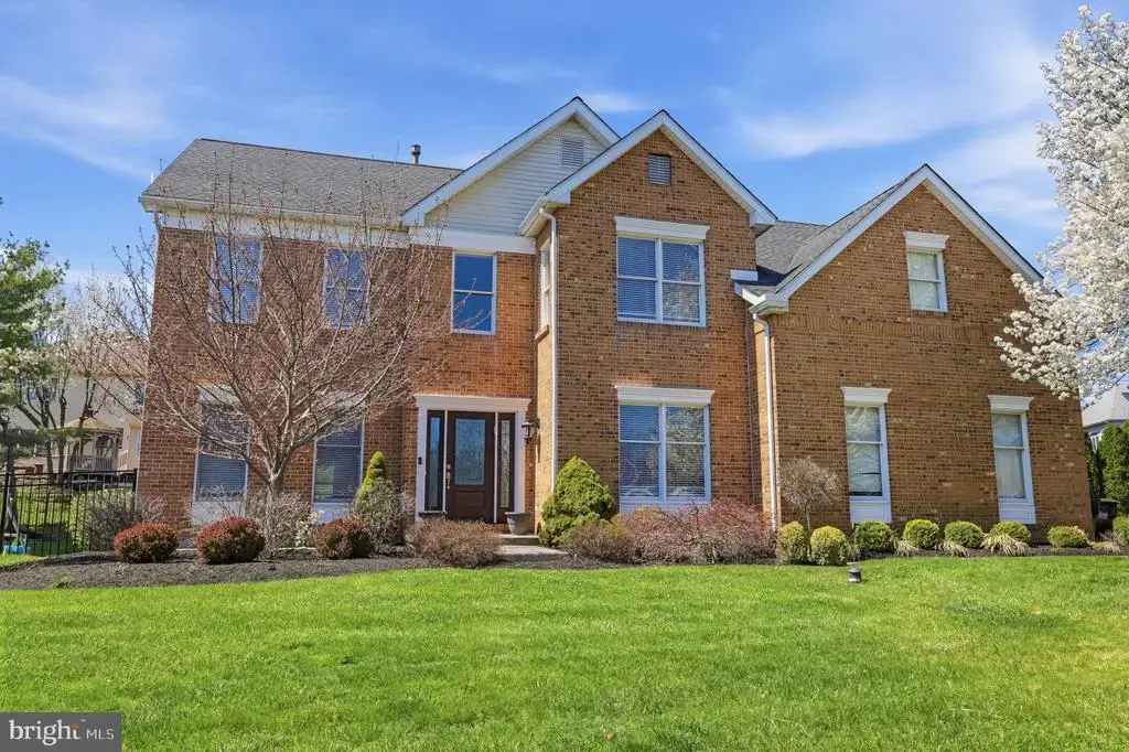 1413 Ridgewood Ln, NEWTOWN