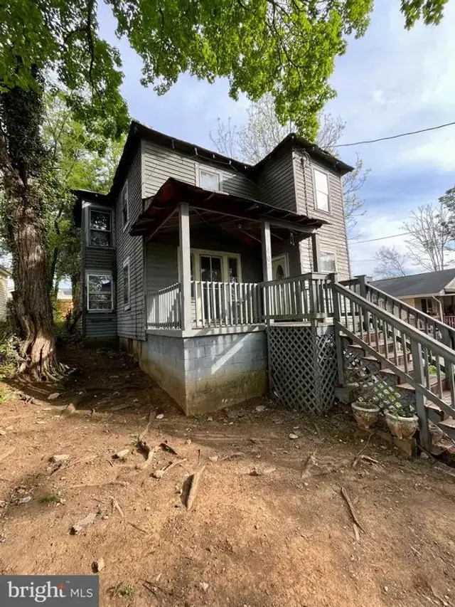 407 Carruthers St, Lexington