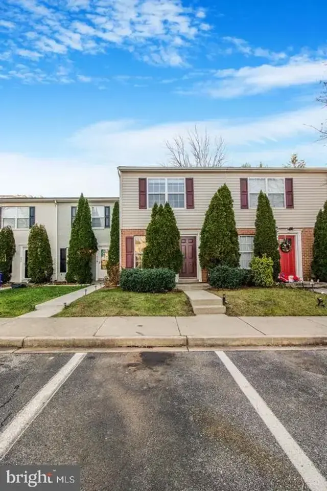 494 Arwell Ct, Frederick