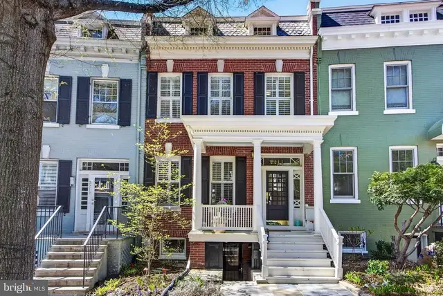 2214 Hall Pl Nw, Washington