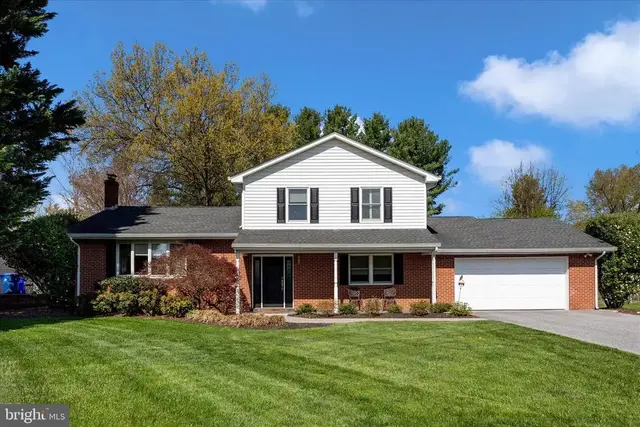 8022 Fieldstone Dr, Frederick