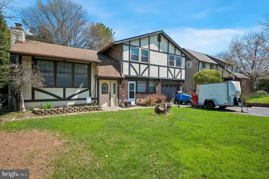 891 Ivyland Rd, WARMINSTER