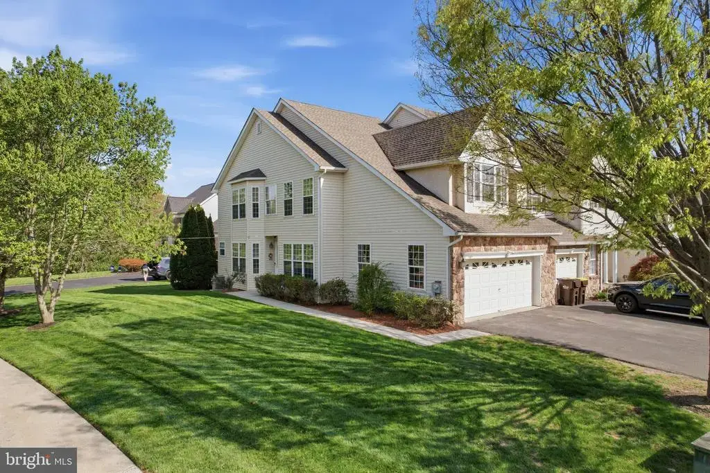 1402 Heron Way, CHALFONT