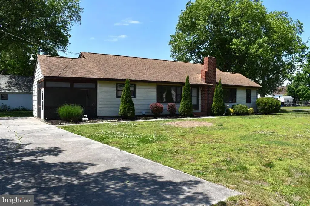 202 Buena Vista Ave, CAMBRIDGE