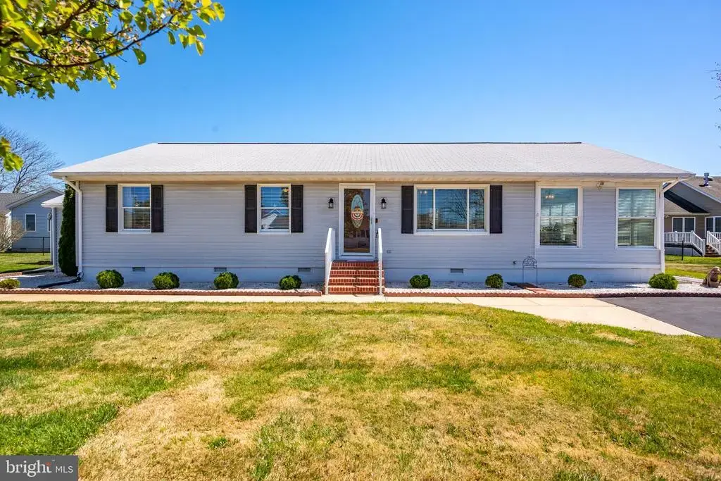 37757 E Pond Cir, selbyville