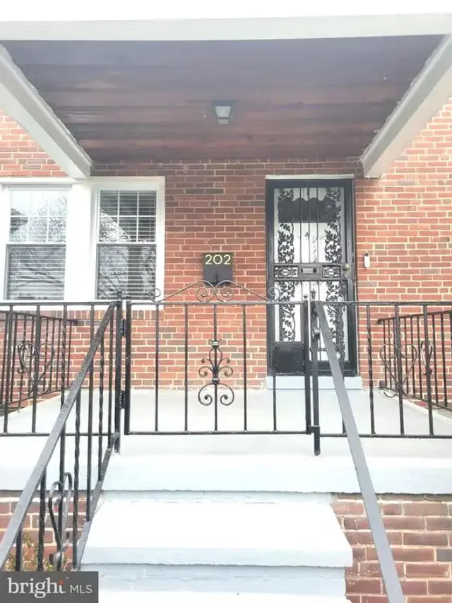 202 N Edgewood St, Baltimore