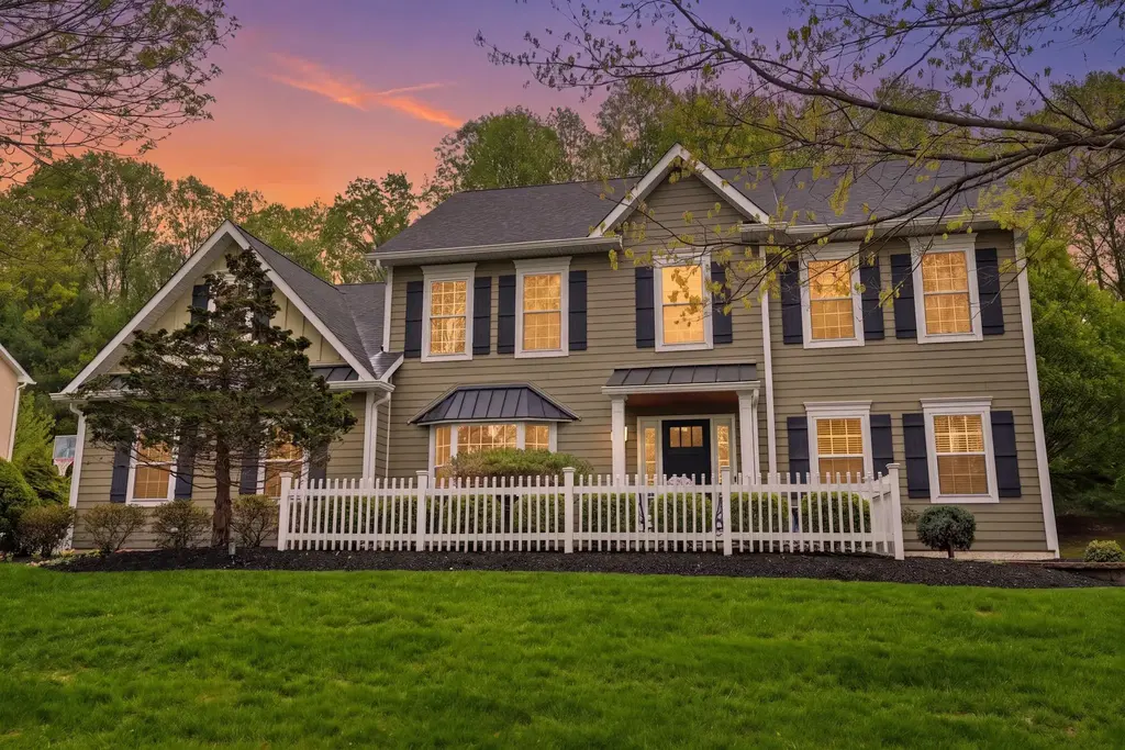3913 Charter Club Dr, DOYLESTOWN