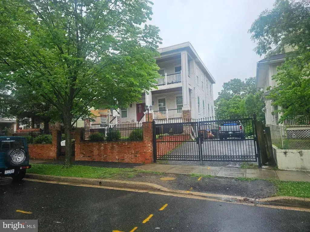 1825 Hamlin St Ne, WASHINGTON