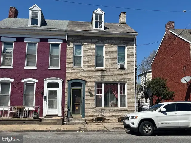 521 W Philadelphia St, York