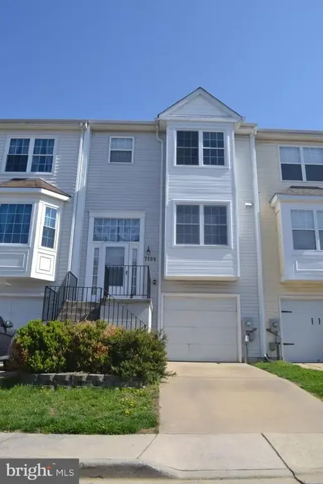 7104 Collinsworth Pl, Frederick