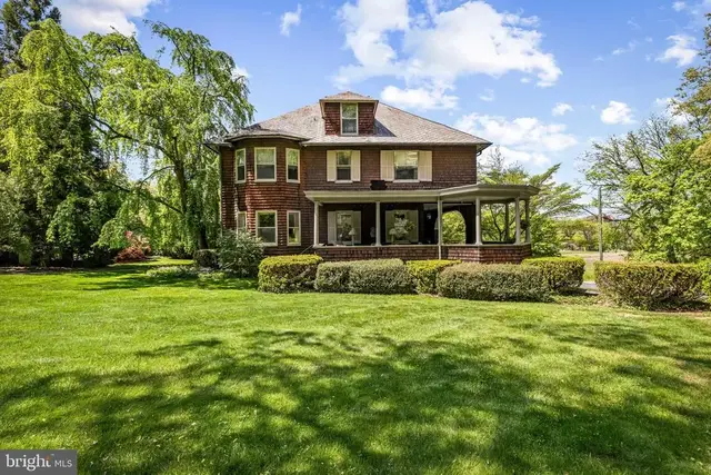 4 Hillside Rd, Baltimore